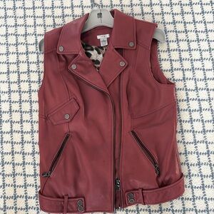 Gorgeous leather vest by Cache Perfect for fall. Soft, sublime leather.